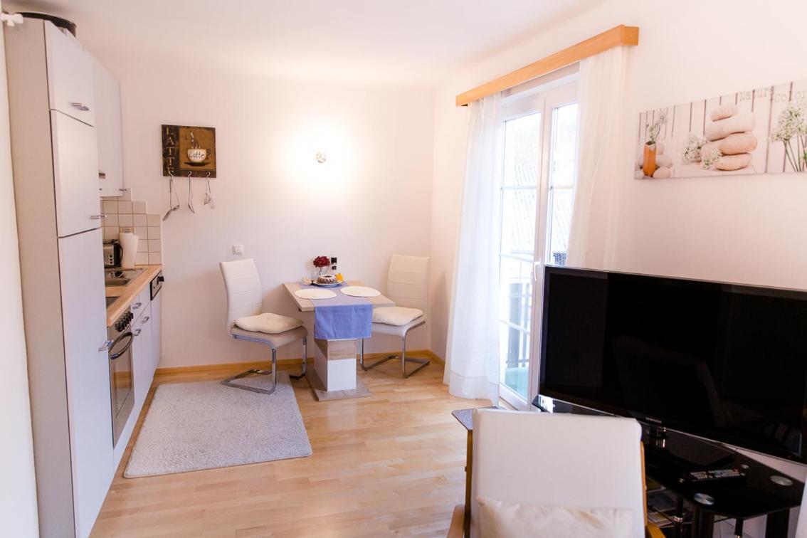 Wohnung Am See Steinbach am Attersee Bagian luar foto